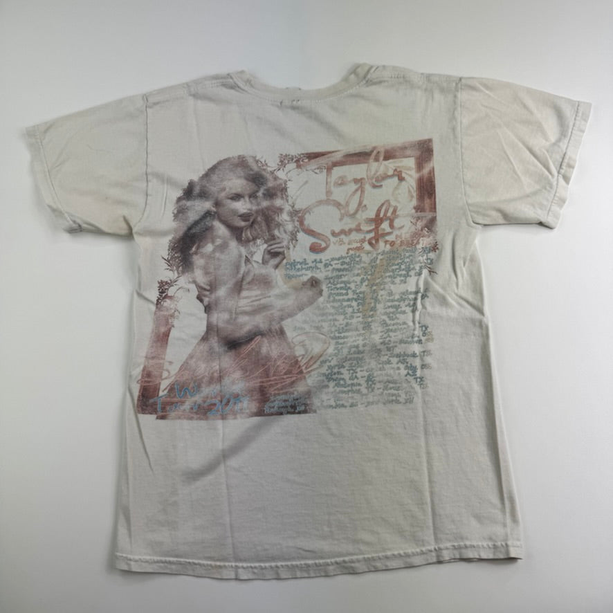 2011 Taylor Swift Shirt Small