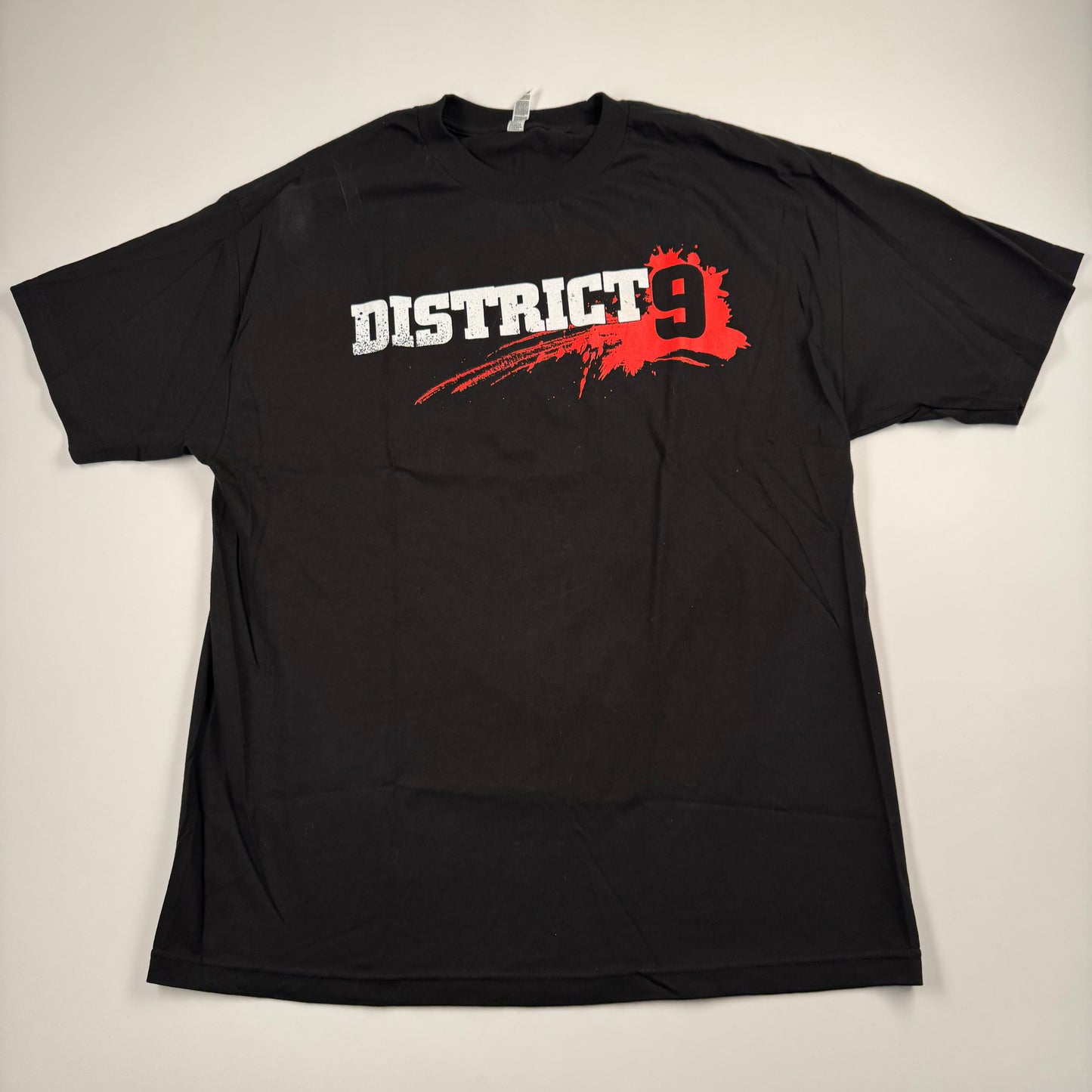 District 9 Shirt XL