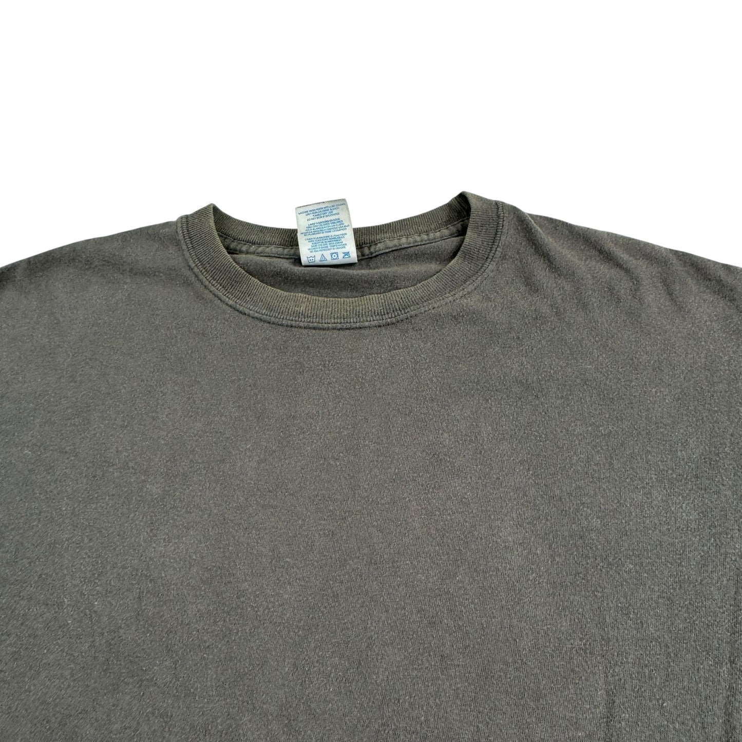 Vintage 2000s Cold World Shirt Medium Lockin Out
