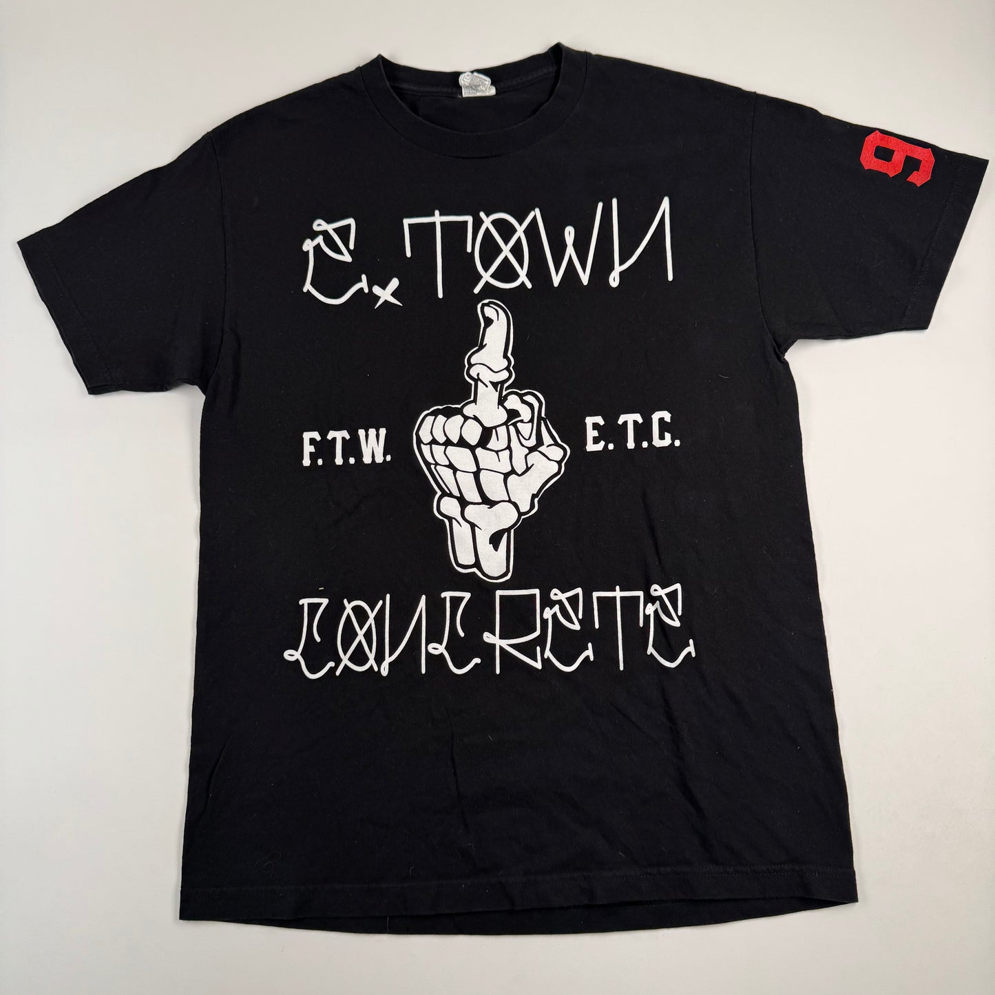 2000s E-Town Concrete Shirt Large