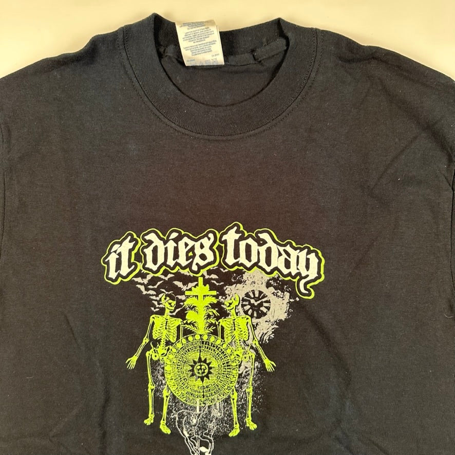 Vintage 2000s It Dies Today Shirt Small Trustkill