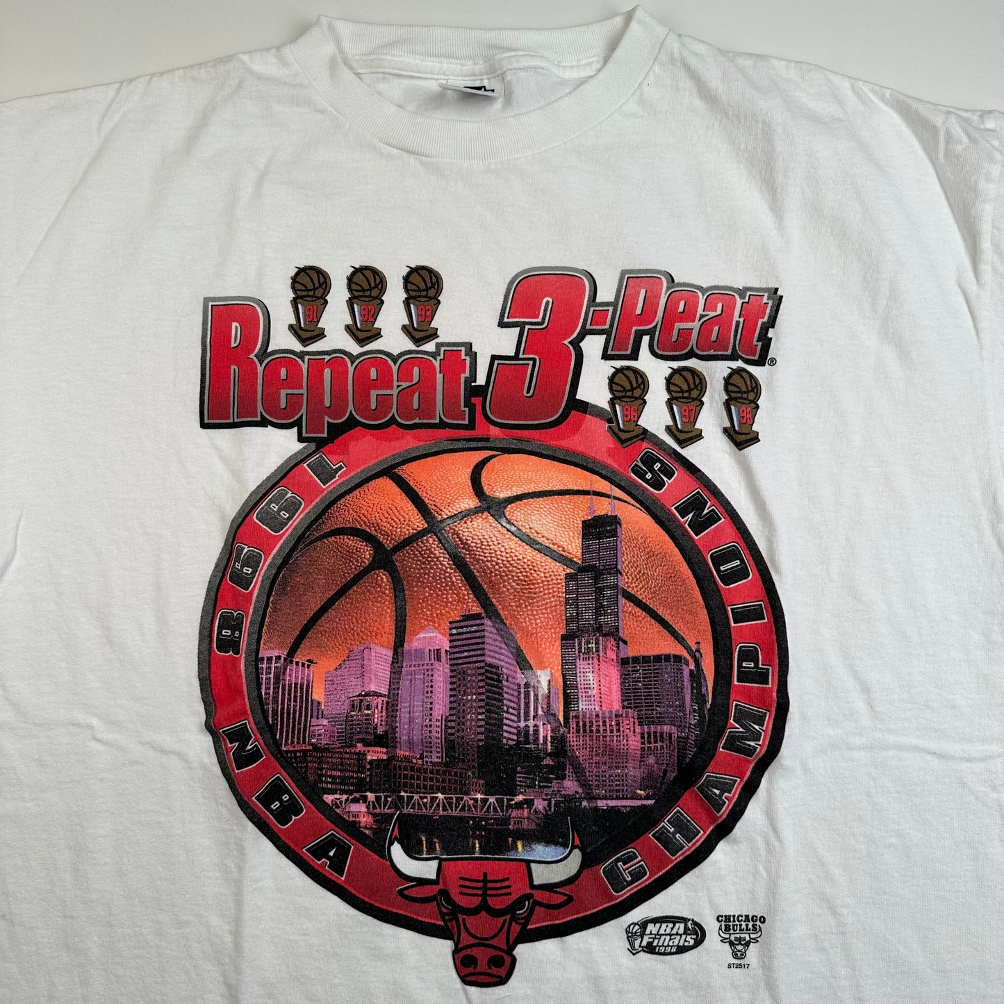 Vintage 1998 Chicago Bulls Shirt Large 3-Peat