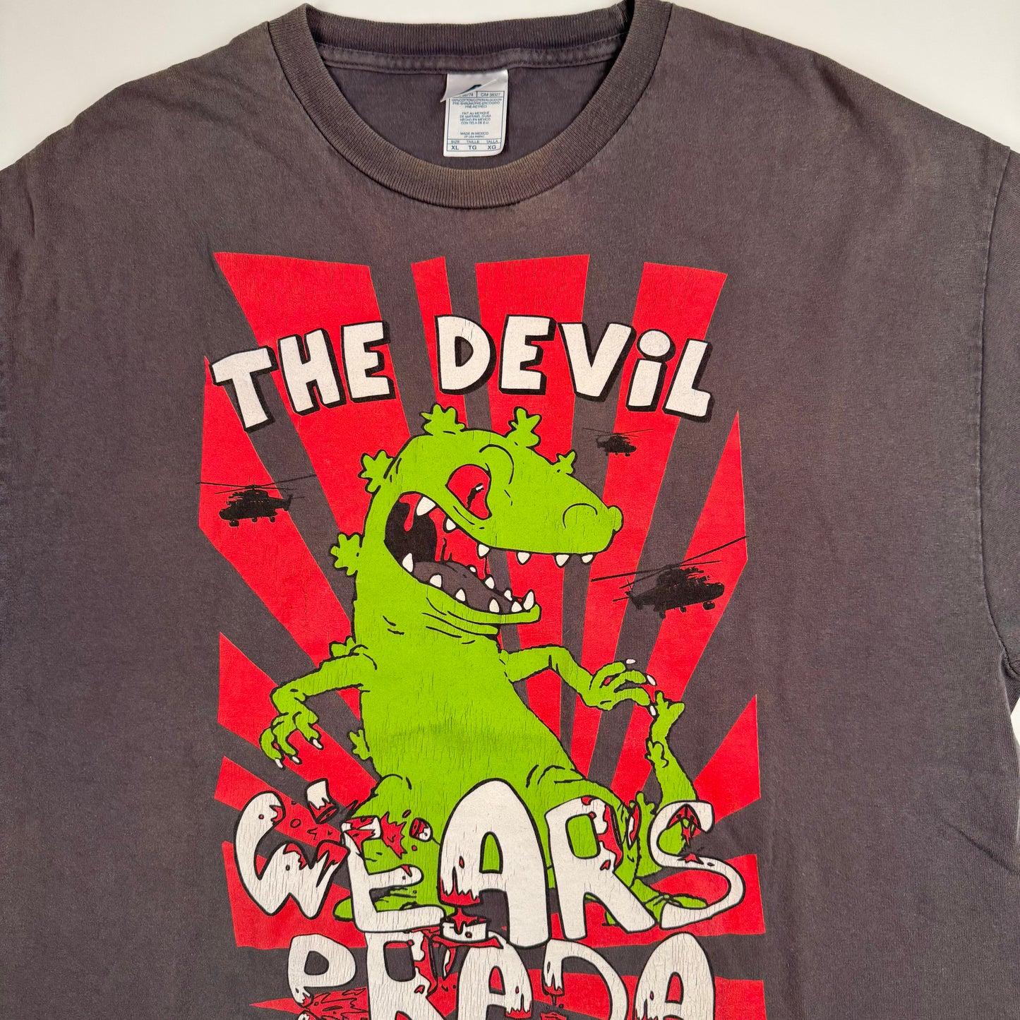 Vintage 2000s The Devil Wears Prada Shirt XL