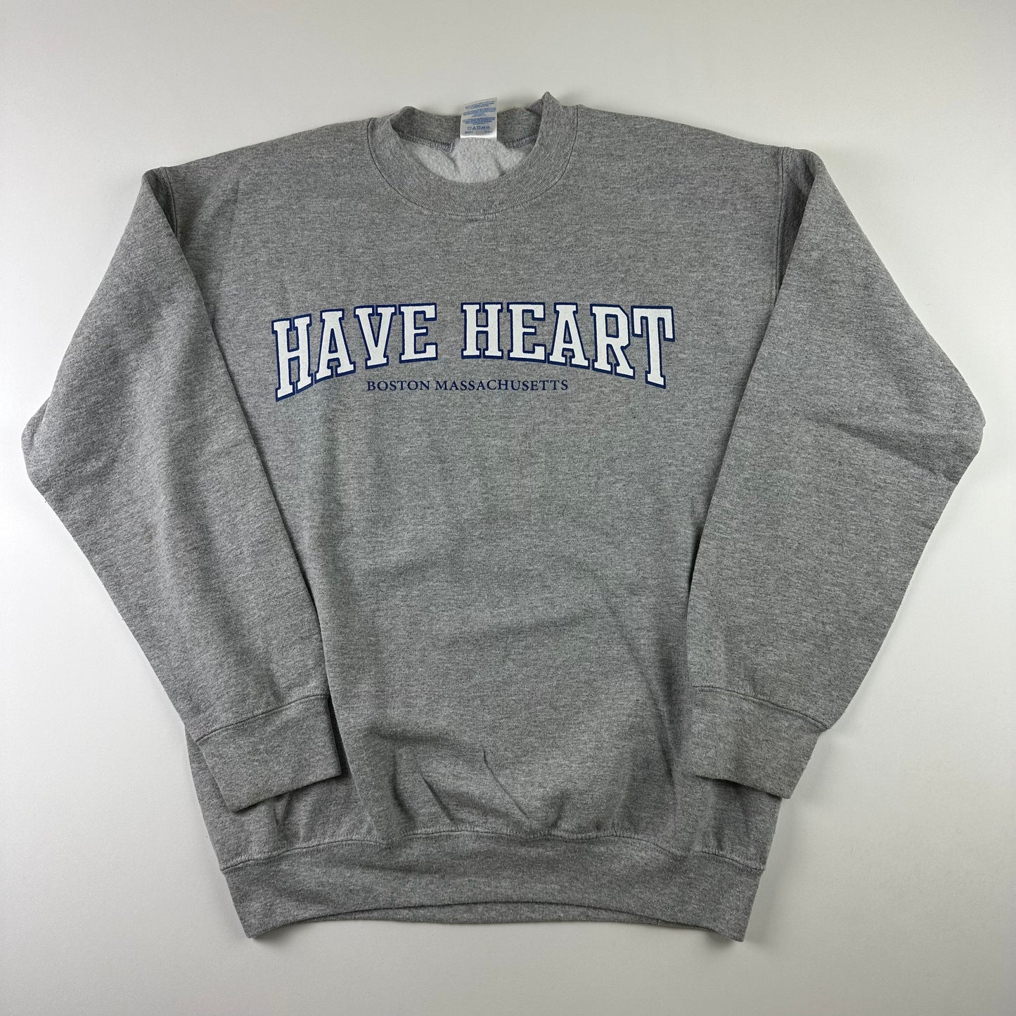 2000s Have Heart Crewneck Sweatshirt Medium