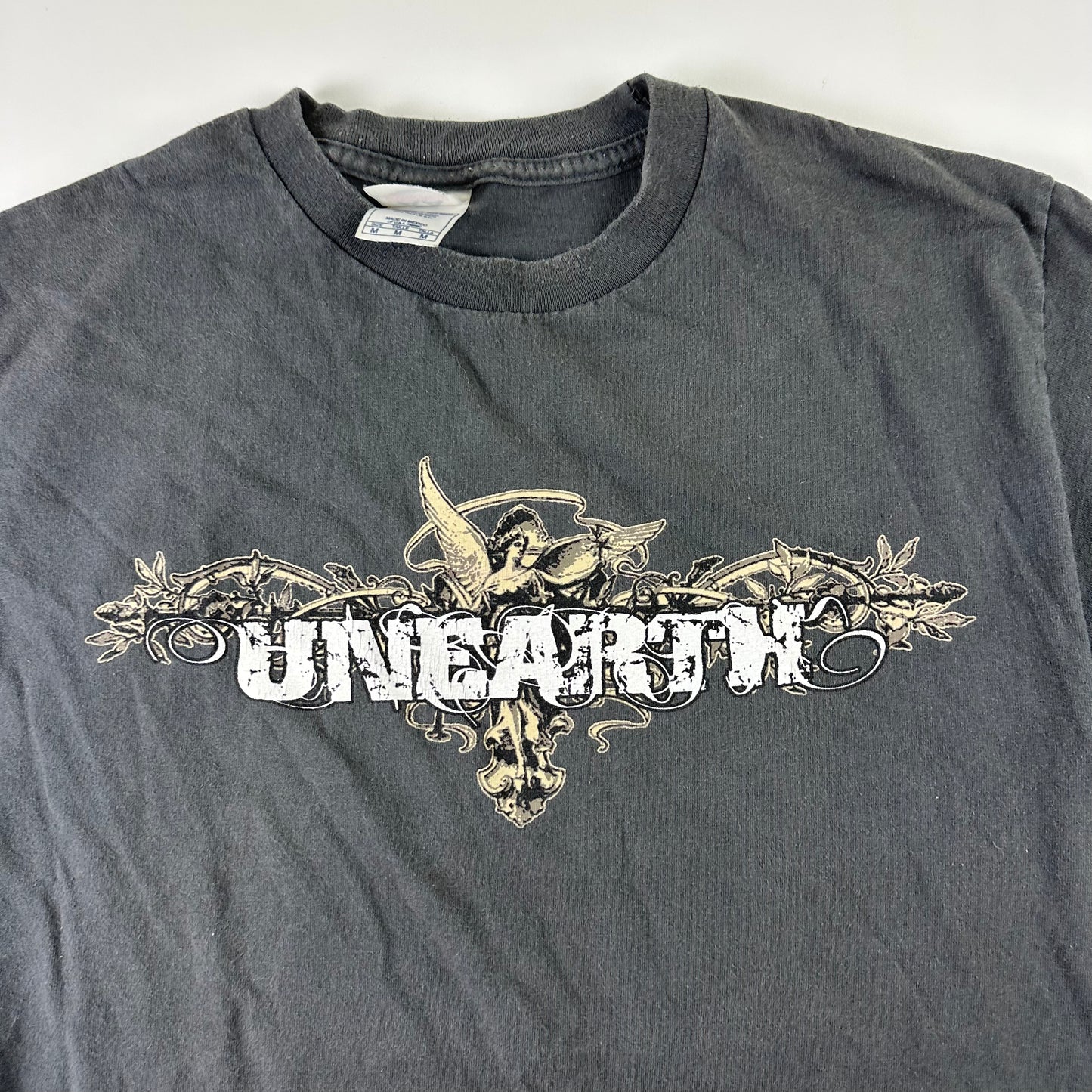 Vintage 2000s Unearth Shirt Medium