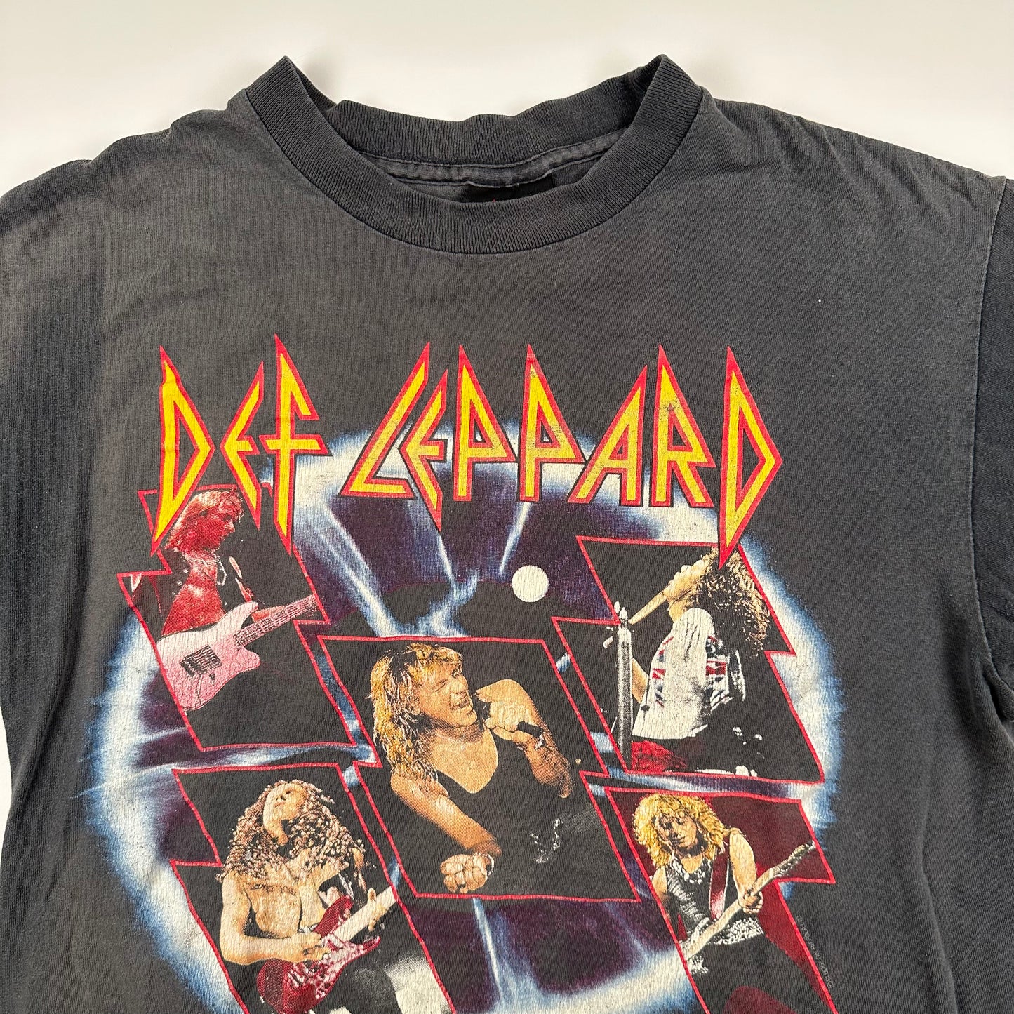 Vintage 1992 Def Leppard Shirt Large 7 Day Weekend