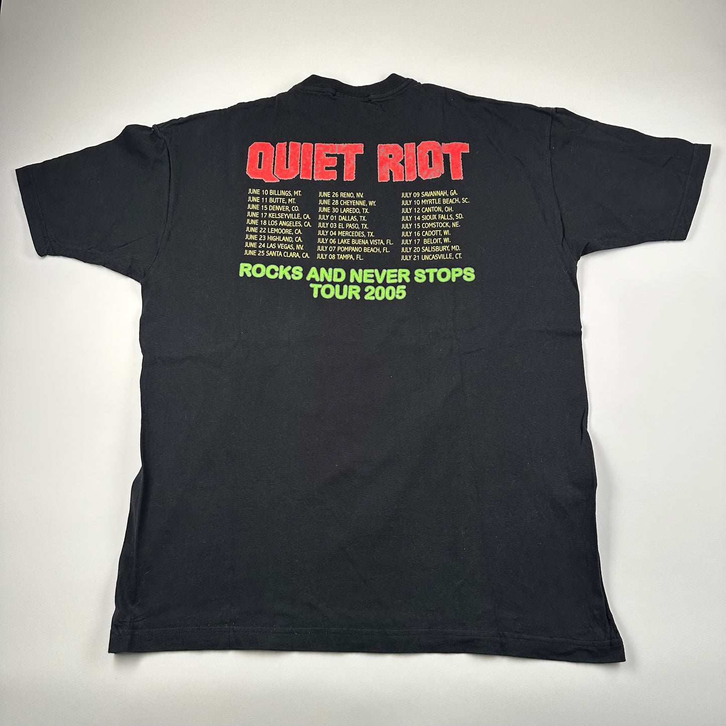 Vintage 2005 Quiet Riot Shirt XL Rocks And Never Stops