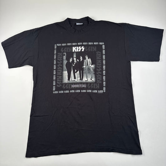 Vintage 2001 Kiss Shirt XL Dressed To Kill