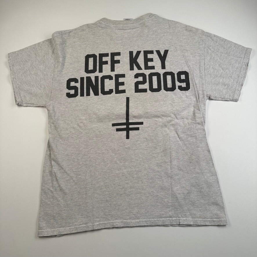 Twitching Tongues Shirt Large Off Key Since 2009