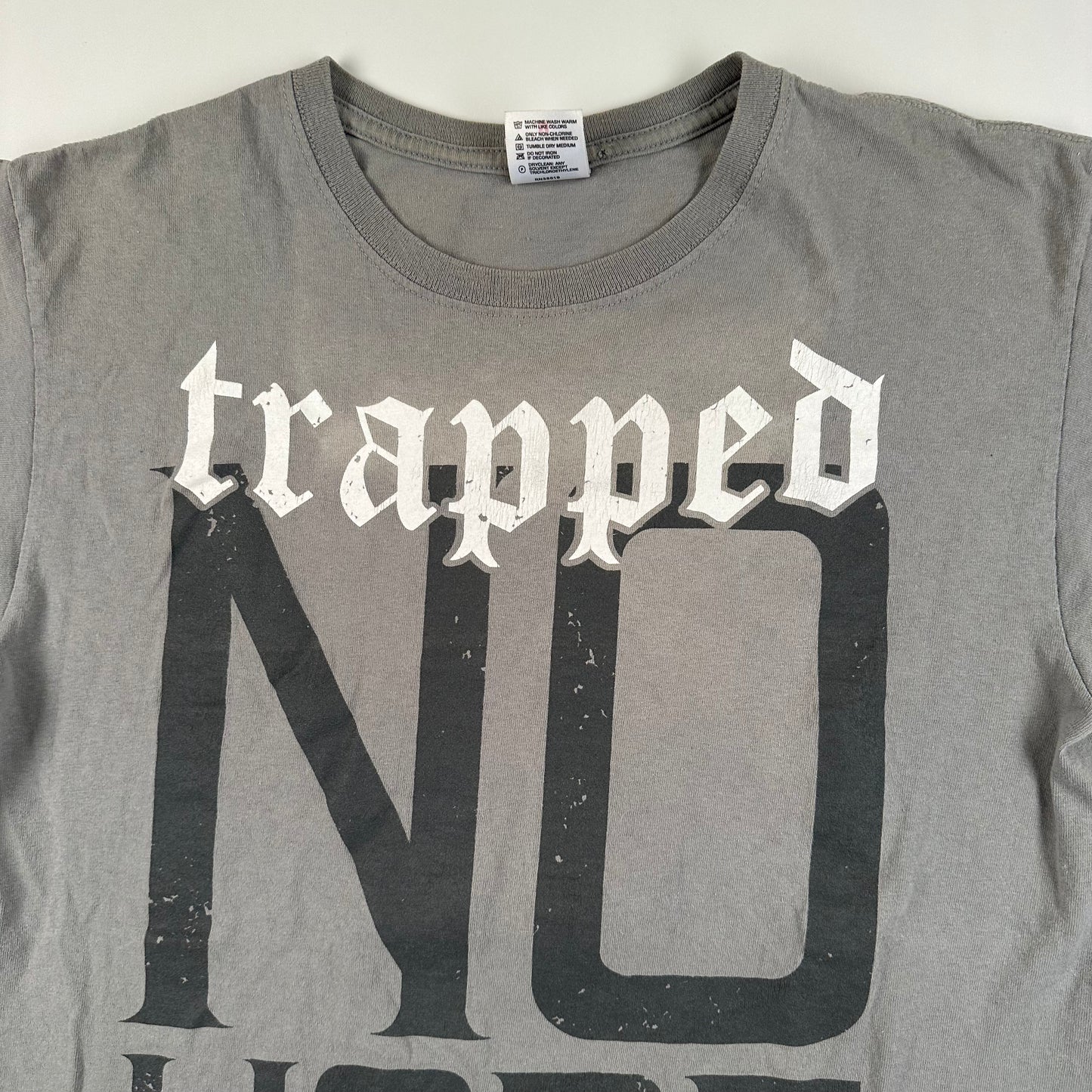 Vintage 2000s Trapped Under Ice Shirt Medium No Hope