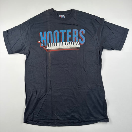 Vintage 1986 Hooters Shirt Large Nervous Night