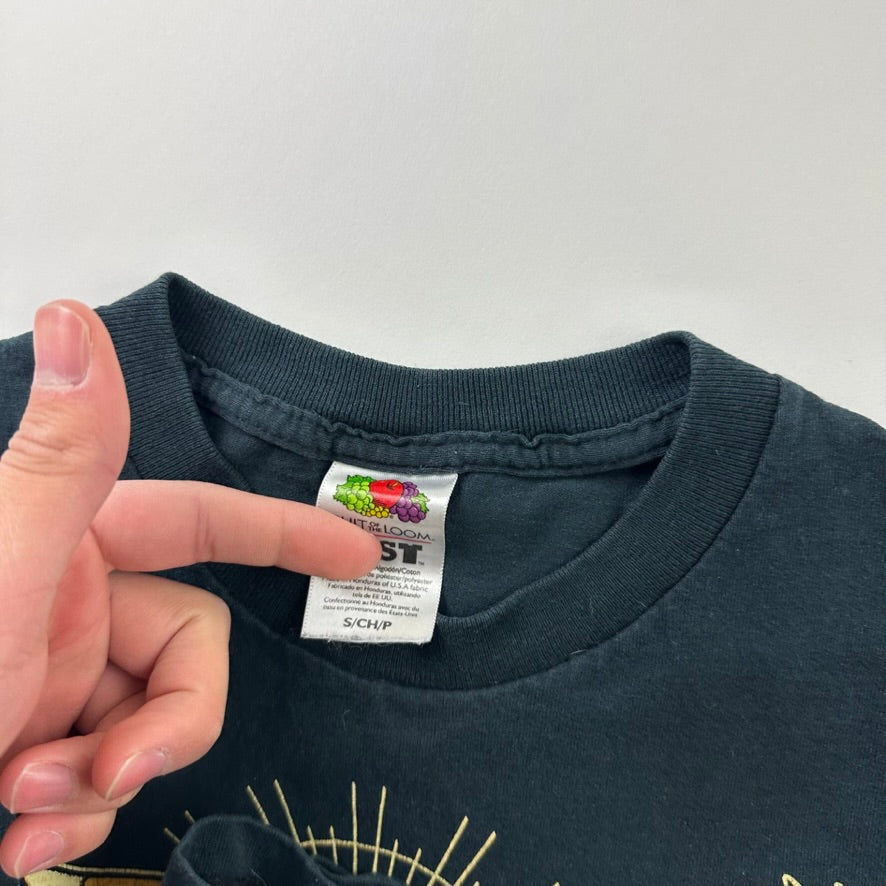 Vintage 2000s In This Defiance Sleeveless Shirt Small