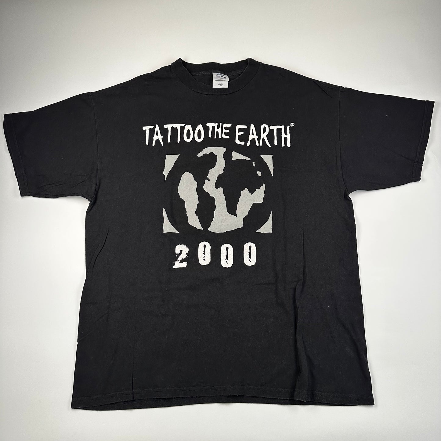 Vintage 2000 Tattoo The Earth Shirt XXL