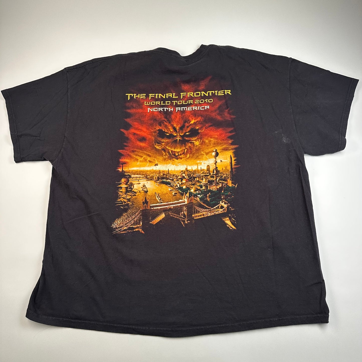 2010 Iron Maiden Shirt XXL The Final Frontier