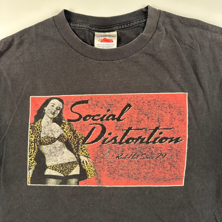 Vintage 2000s Social Distortion Shirt Large Red Hot