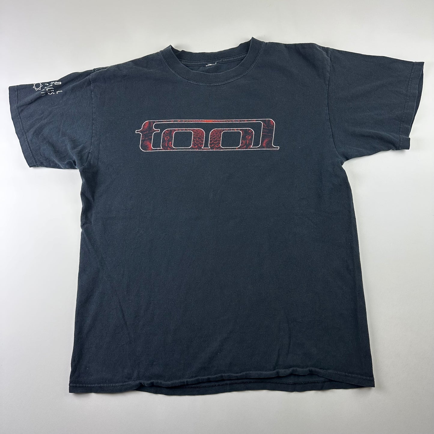 2000s Tool Shirt large