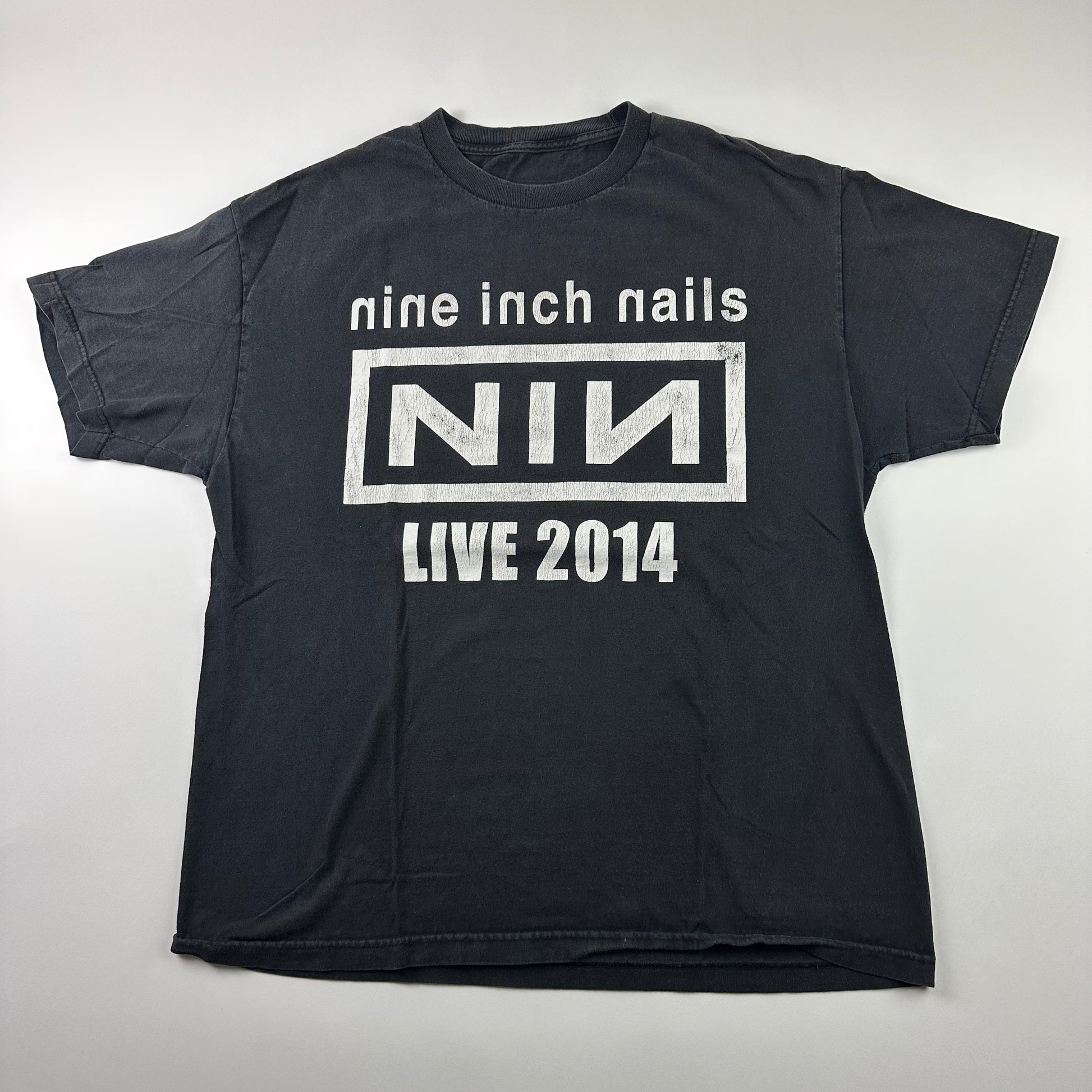 2014 Nine Inch Nails Shirt XL Soundgarden – Madd Vintage 2014 Nine Inch Nails Shirt XL Soundgarden – Madd Vintage