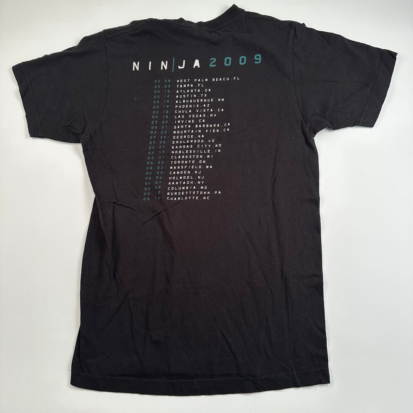 2009 Nine Inch Nails Shirt Small