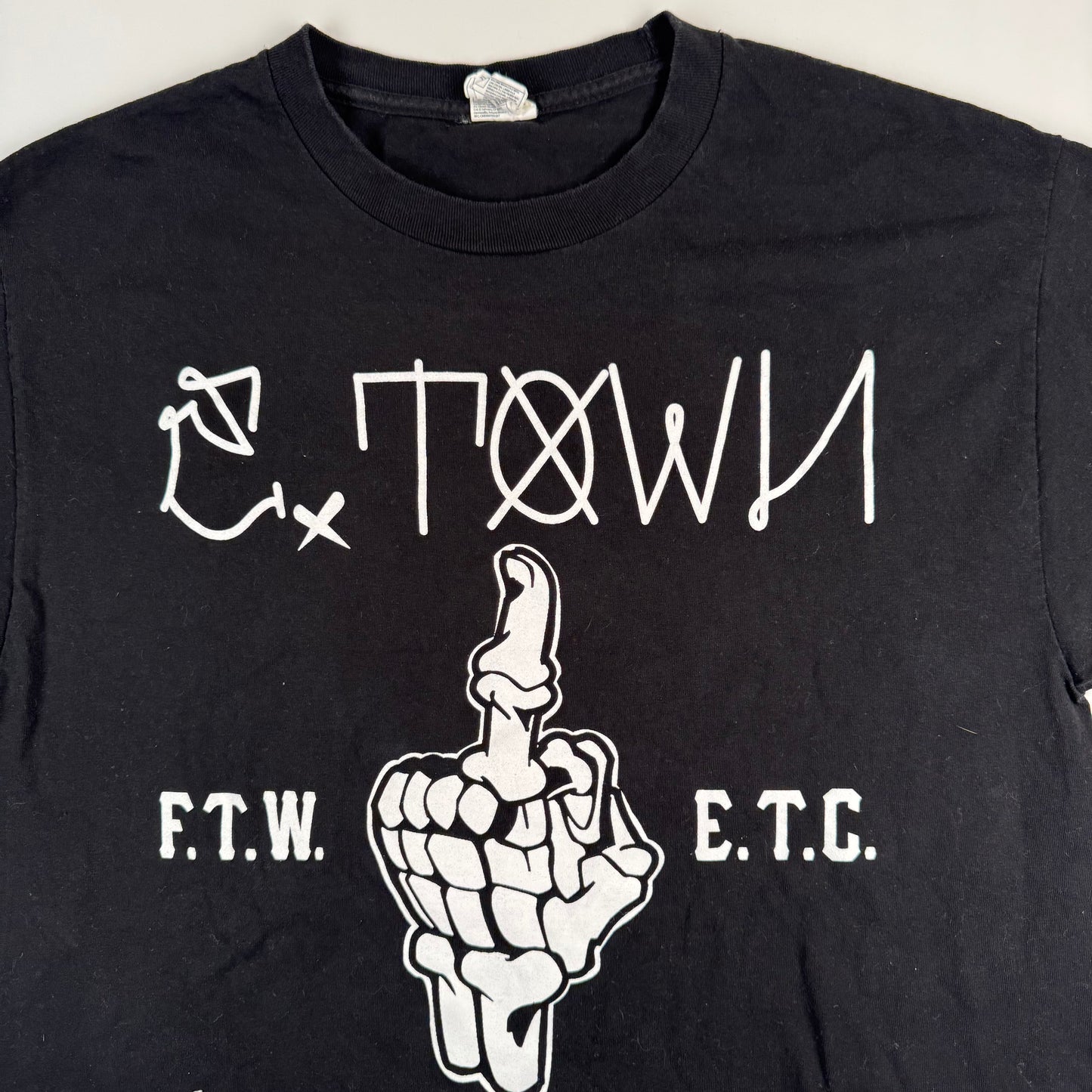 2000s E-Town Concrete Shirt Large