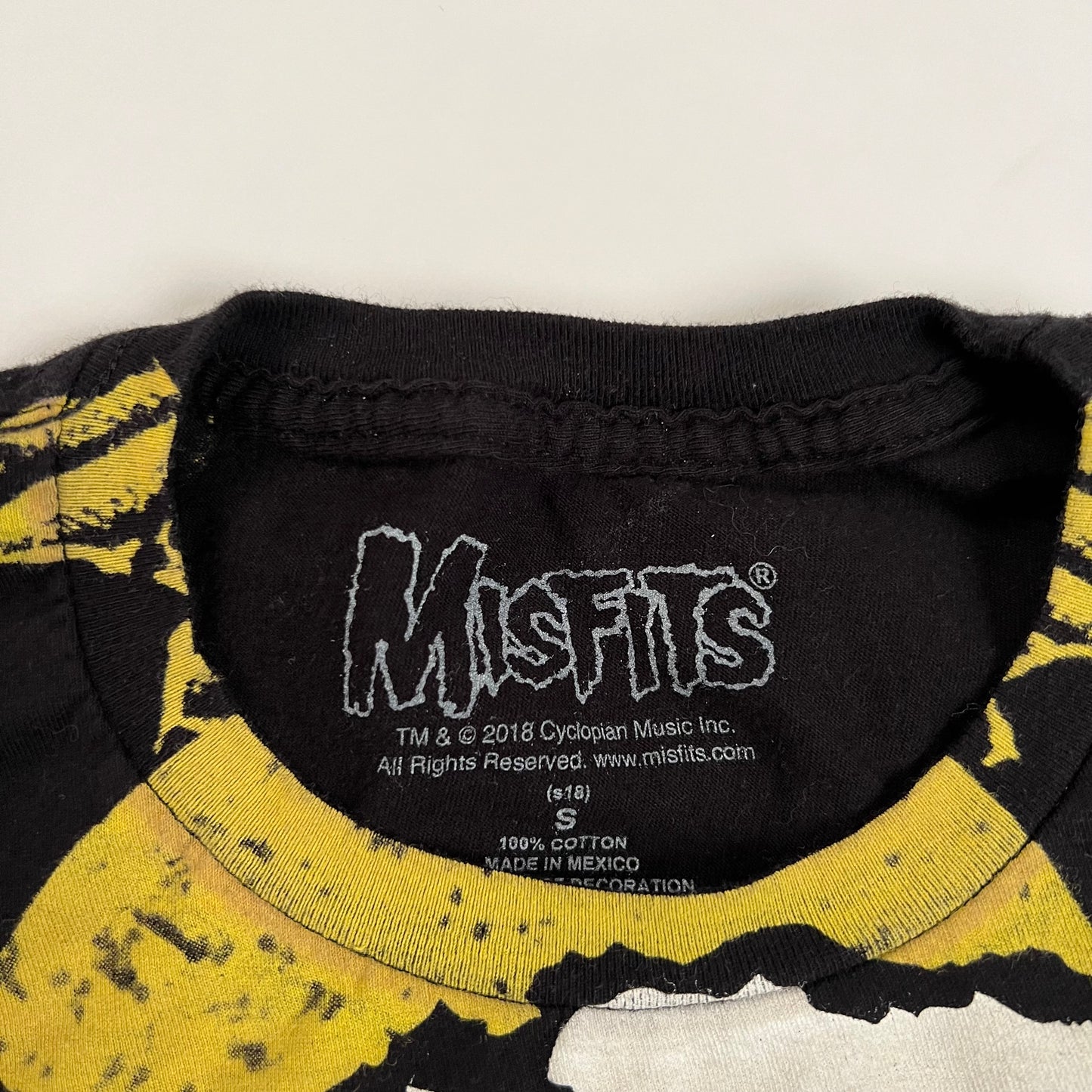 2018 Misfits Shirt Small All Over Print Earth AD